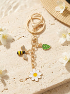Gold-tone bee daisy leaf keychain accessory | KCA092-03 | image 2