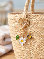 Gold-tone bee daisy leaf keychain accessory | KCA092-04 | image 2