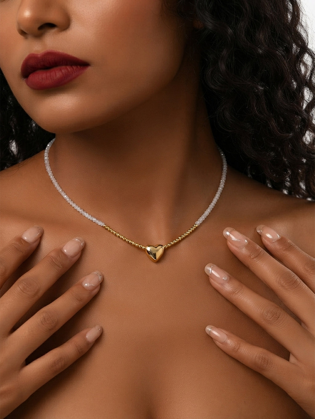 White Crystal Heart Necklace with zinc-alloy hardware | NA493-01 | image 2