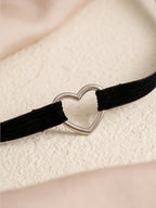 Black Heart Stretch Choker with an elastic band | NA871-01 | image 2