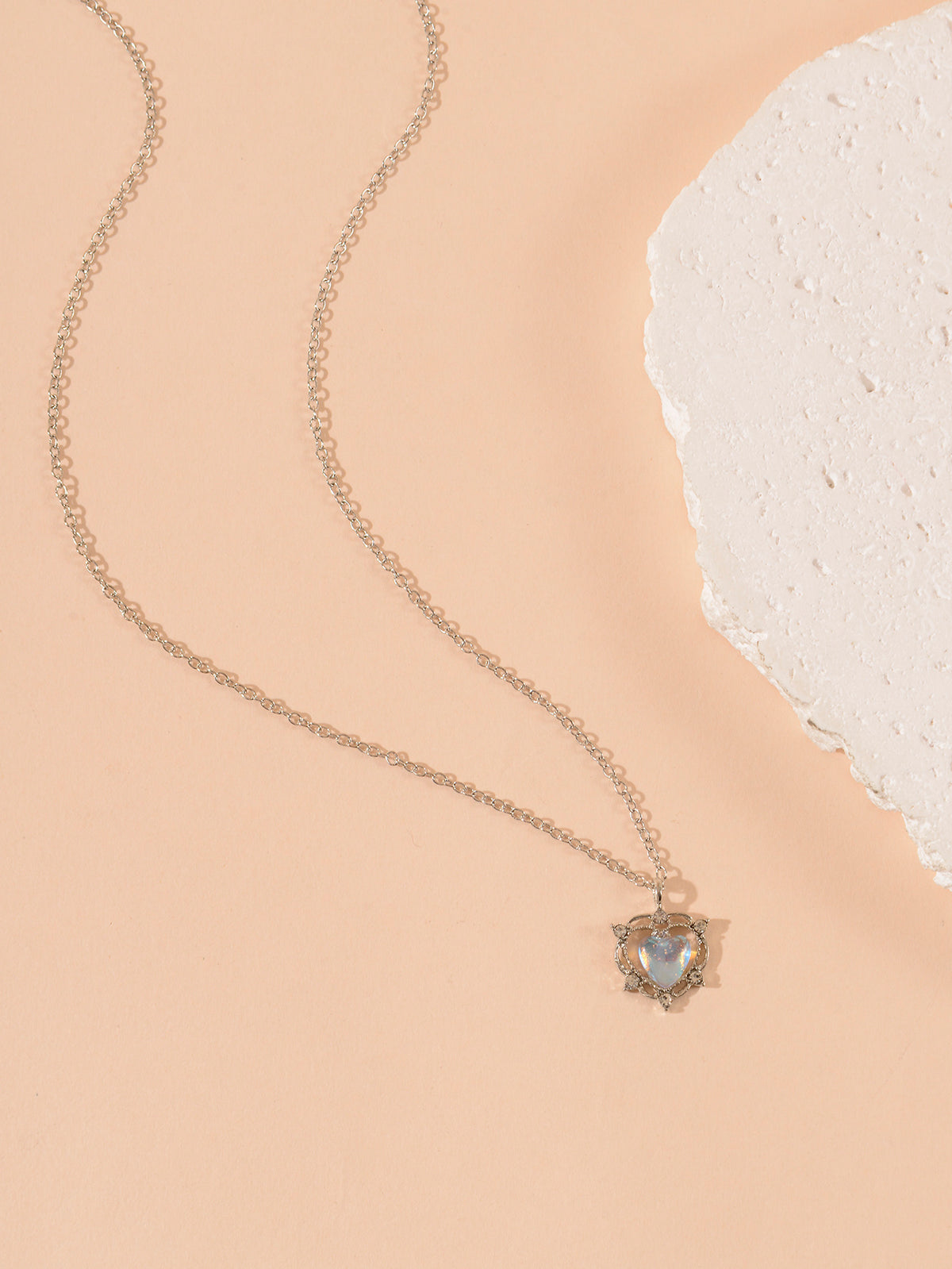 Silver-Tone Zircon Heart Necklace with zinc-alloy hardware | NA614-01 | image 2