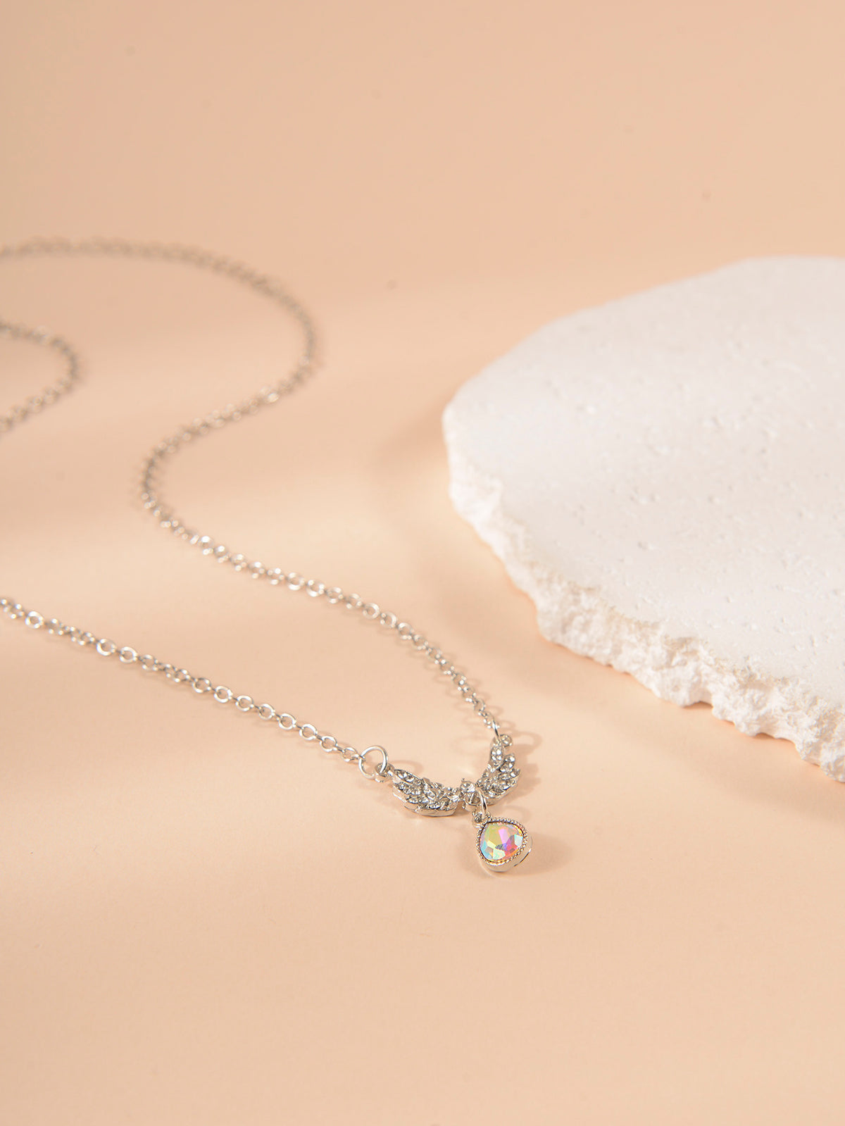 Silver-Tone Zircon Wing Necklace with zinc-alloy hardware | NA615-01 | image 3