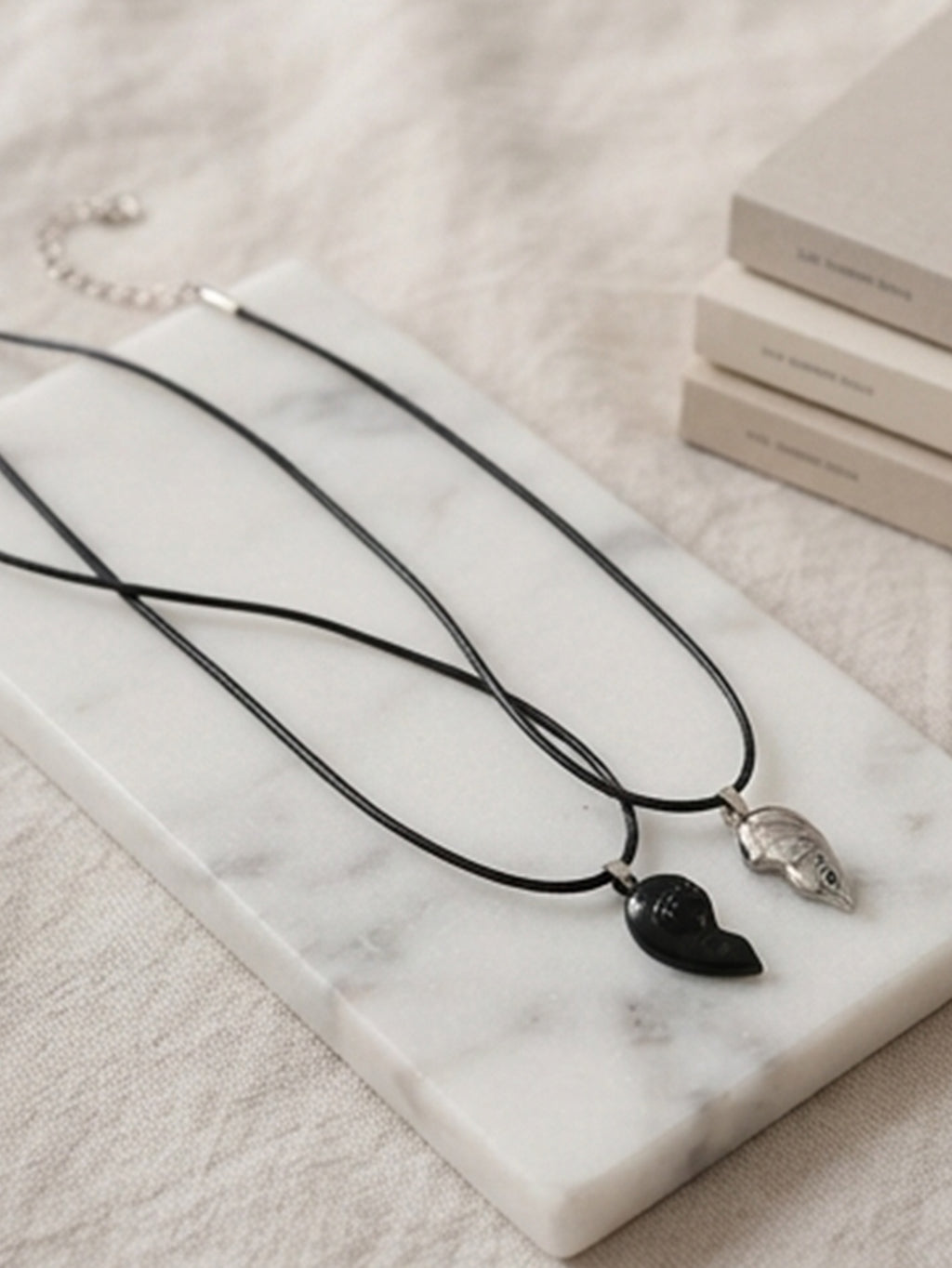 Magnetic Heart Couple Necklace Set with magnetic closures | NA445-02 | image 3