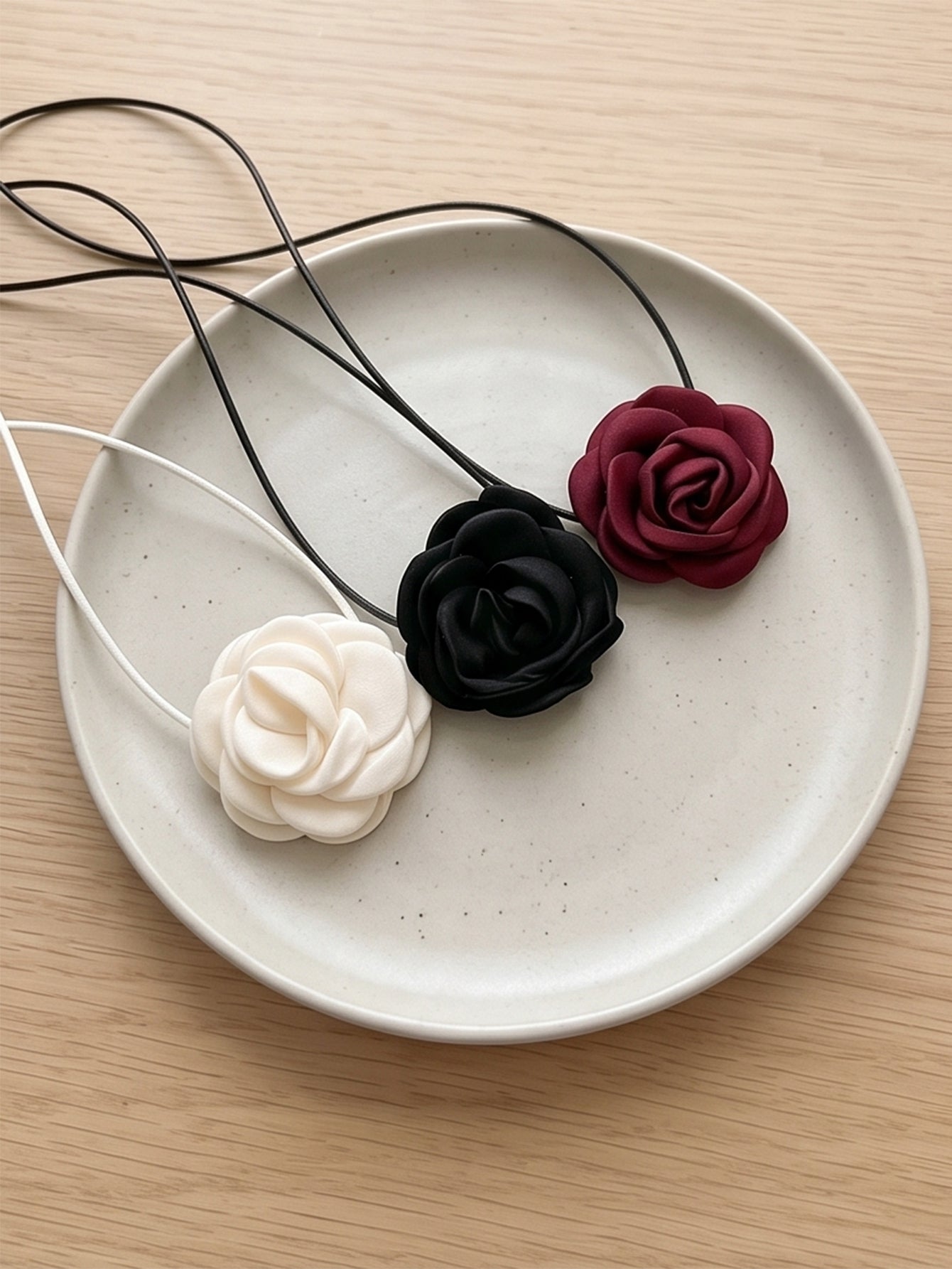 Camellia Fabric Necklace Set with polyester fabric | NA933-01 | image 3