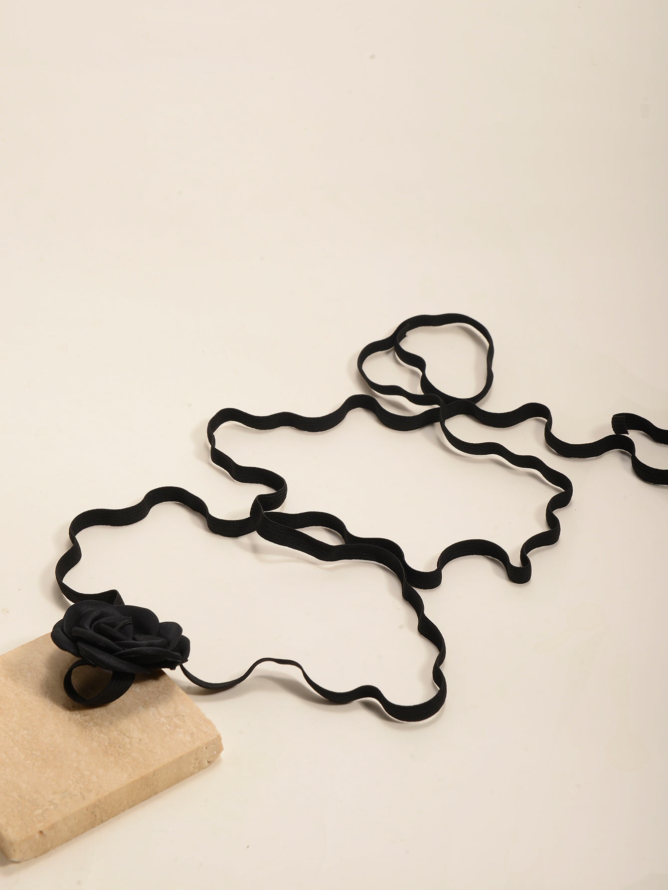 Black Flower Wrap Anklet with elastic band details | JL7405-01 | image 3