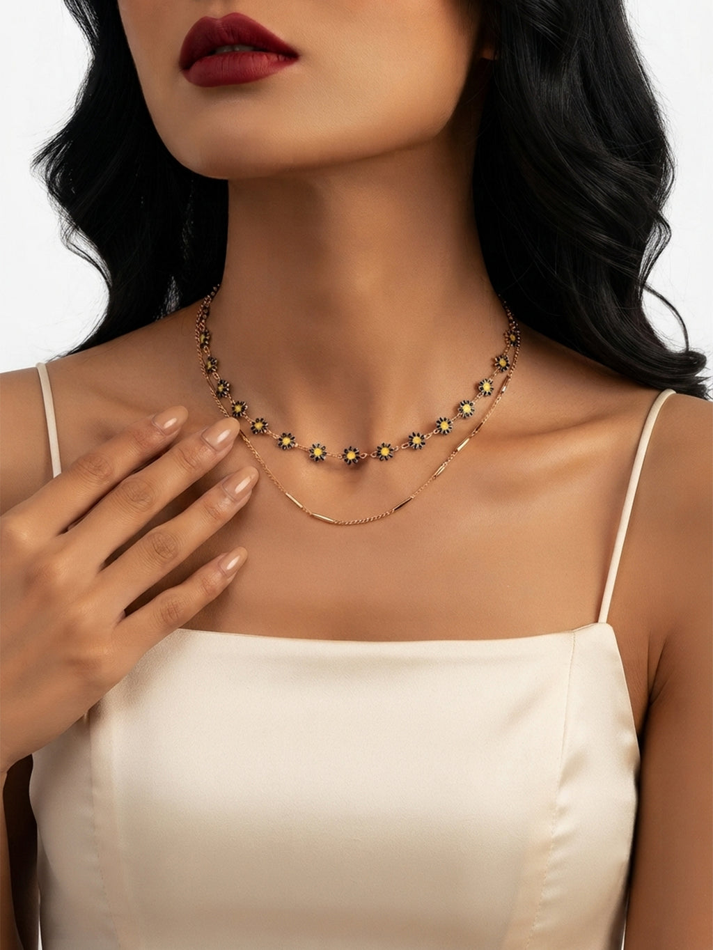 Gold-Tone Double Daisy Necklace with zinc-alloy hardware | NA344-01 | image 3