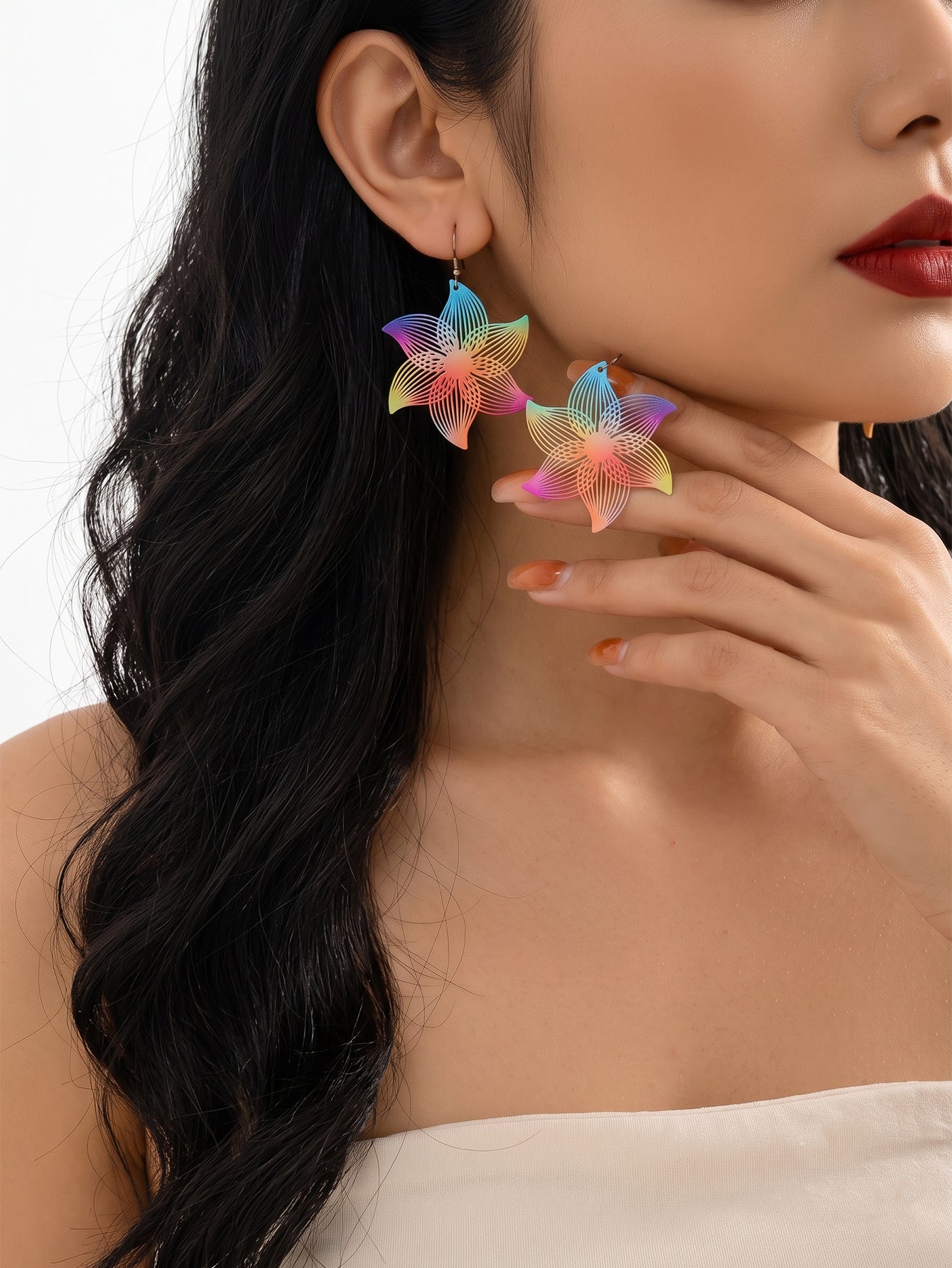 Multicolor pinwheel flower earrings in copper alloy | ERA425-02 | image 3