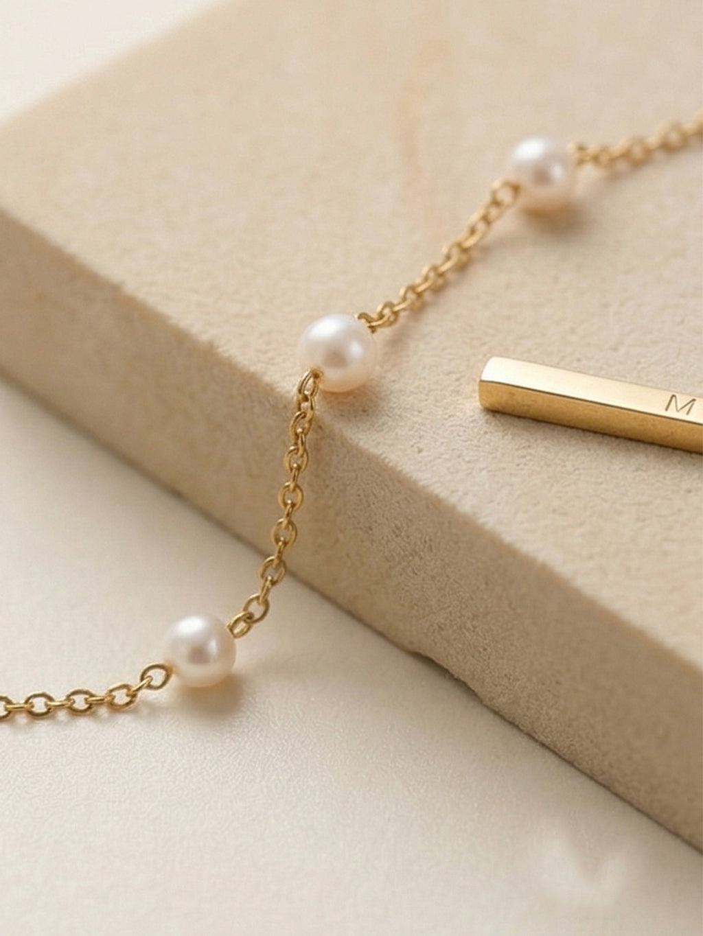 Single Strand Pearl Anklet with plastic and zinc alloy details | JL7428-01 | image 4