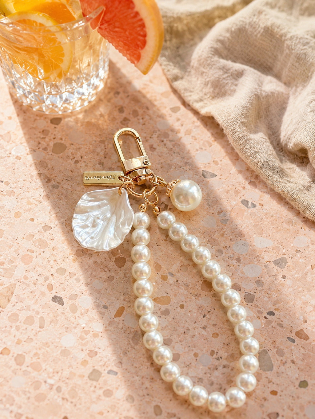 Shell and pearl bag charm for handbags | KCA056-03 | image 4