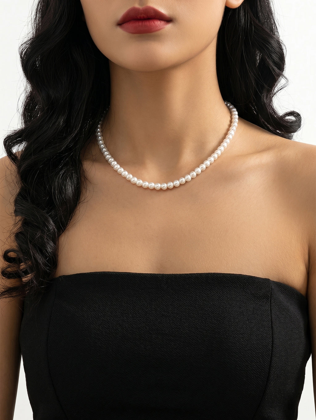 White Faux Pearl Necklace with ABS beads and zinc-alloy hardware | NA939-02 | image 4