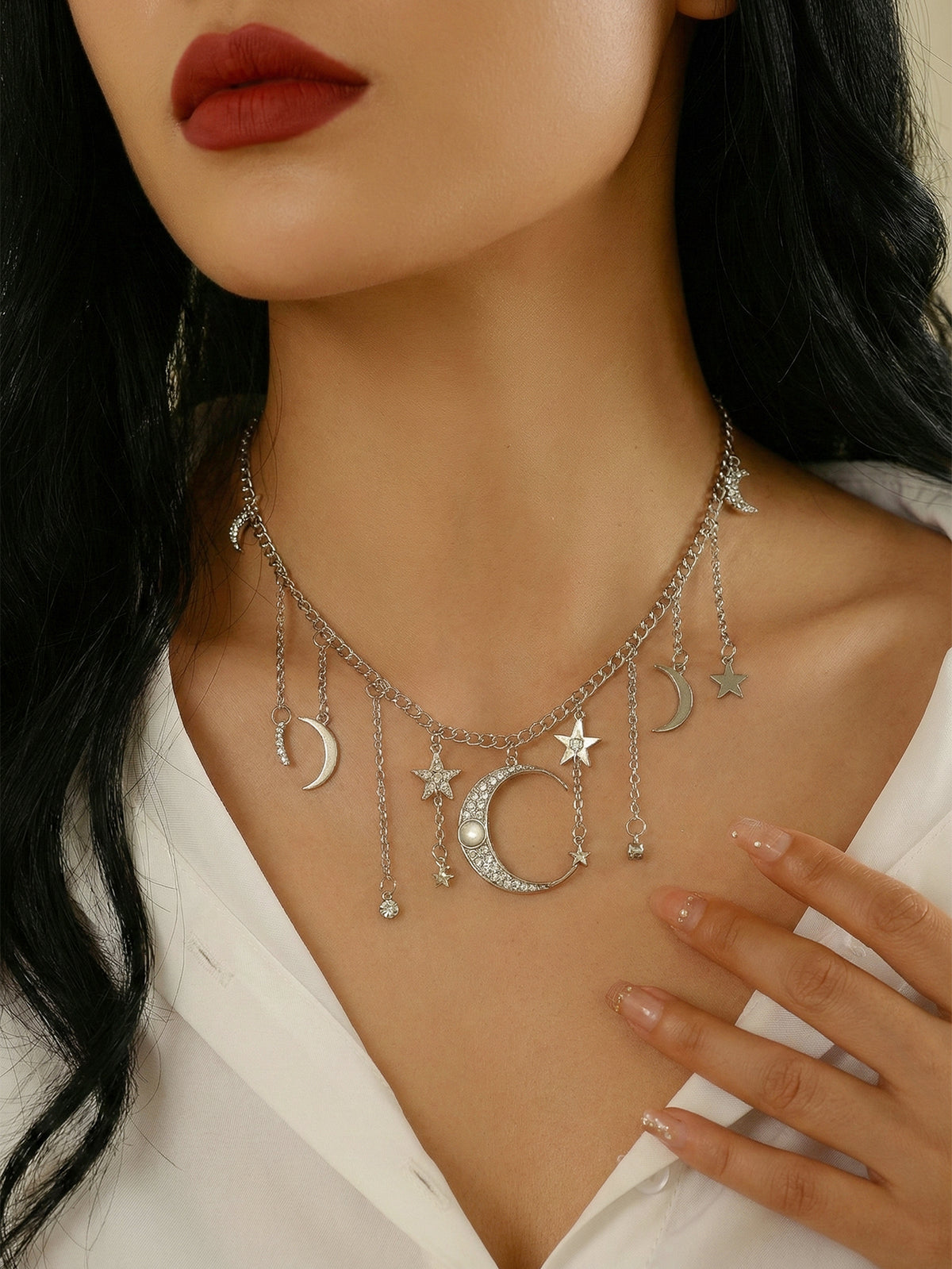 Silver-Tone Moon Pendant Necklace with zinc-alloy hardware | NA474-02 | image 4