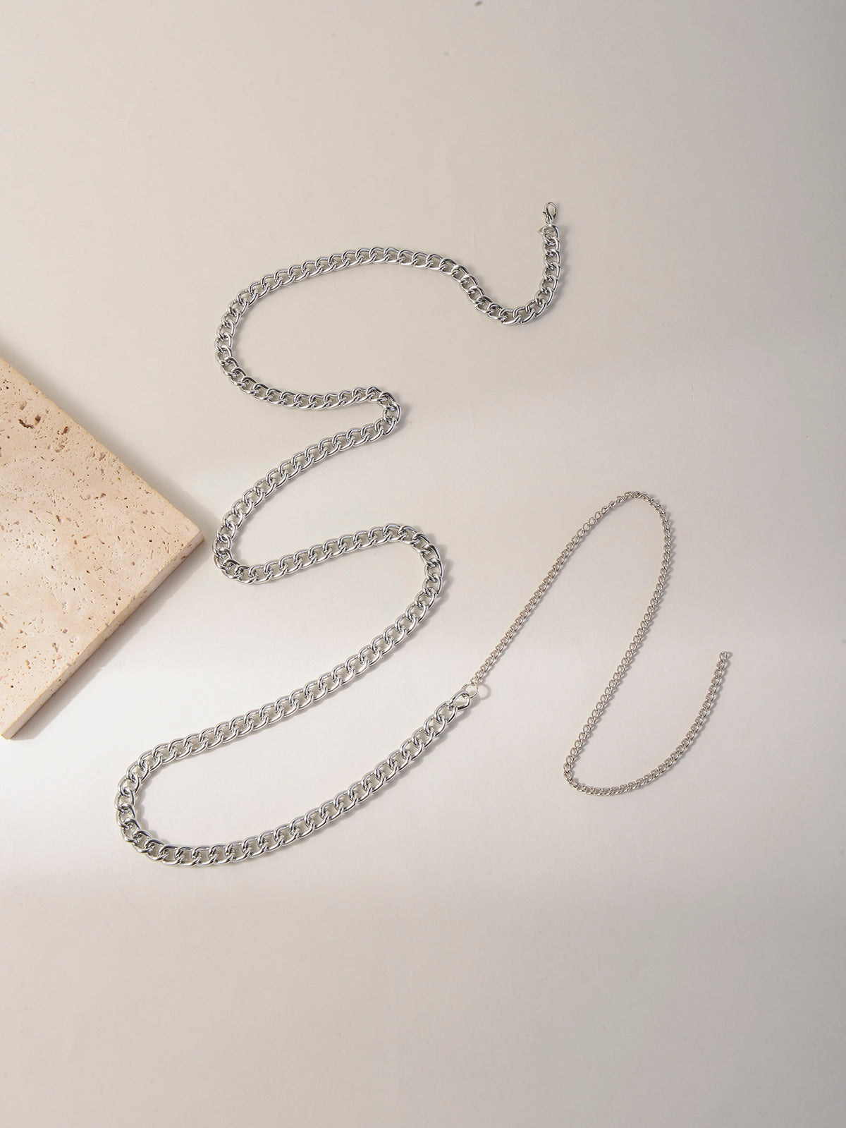 Silver-Tone Chunky Chain Waist Chain with zinc-alloy details | BCN0284-01 | image 4
