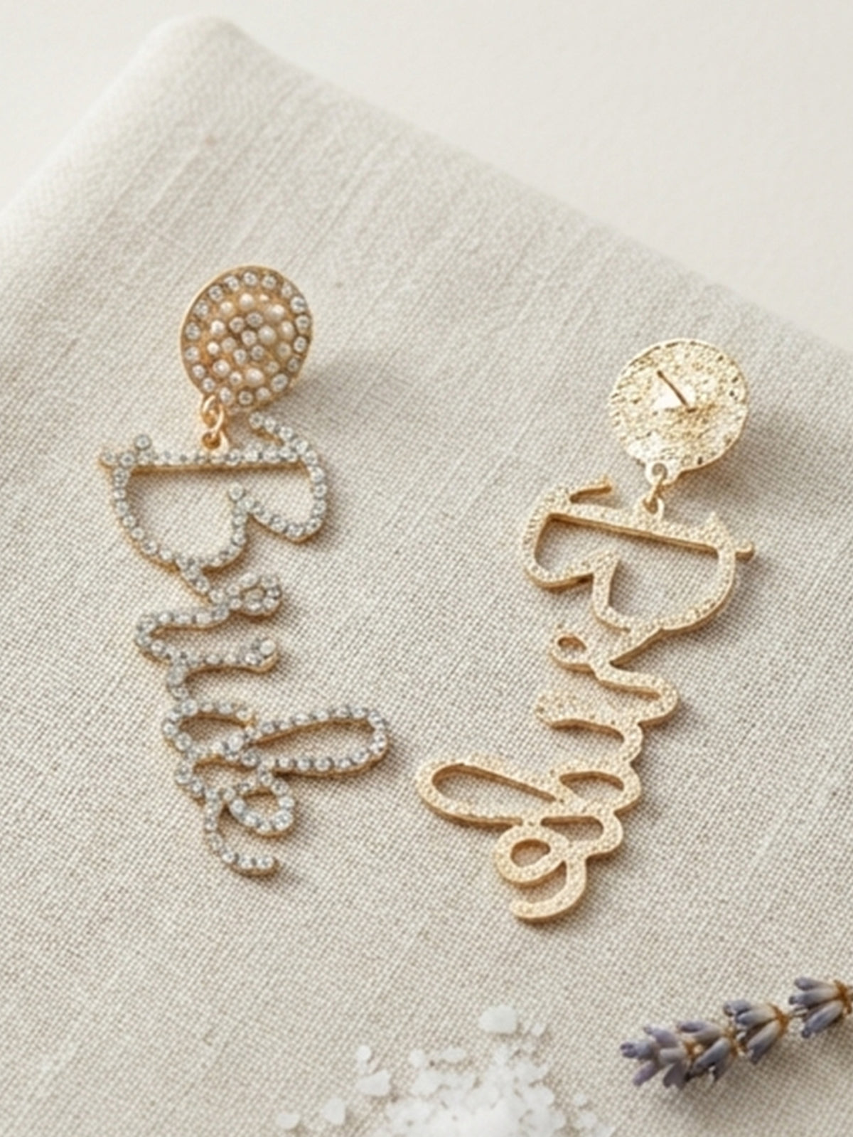 White letter bridal earrings with alloy construction | ERA623-01 | image 4