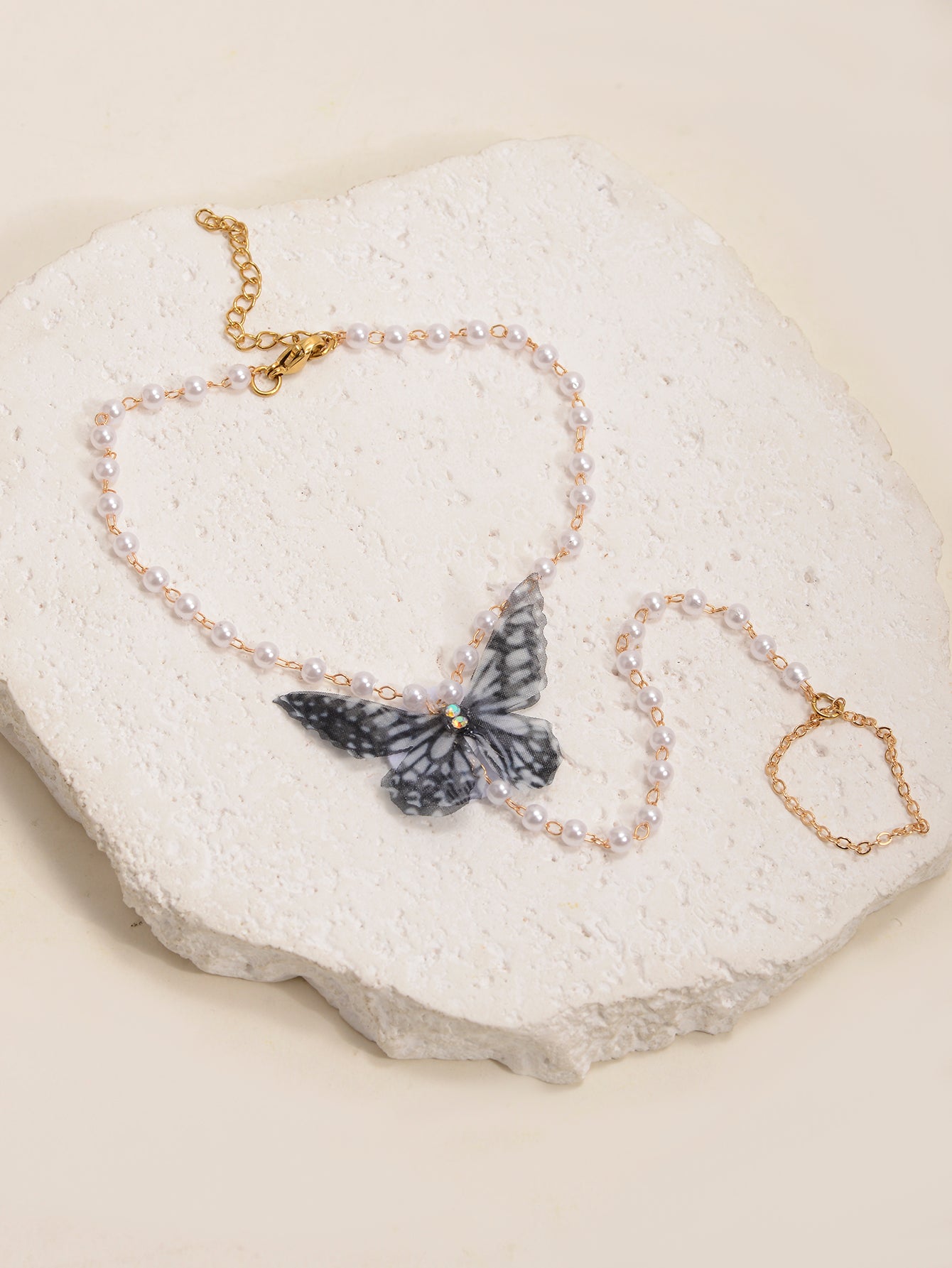 Faux Pearl Butterfly Toe Anklet with zinc alloy details | JL7398-01 | image 4