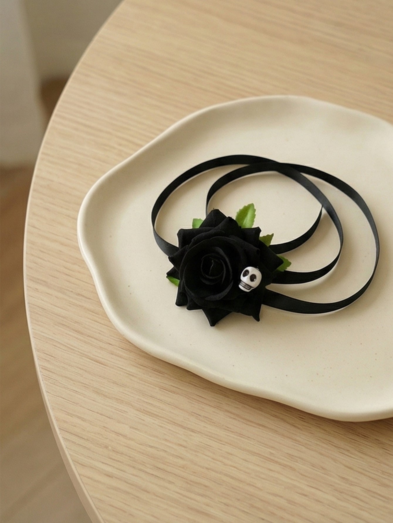 Black Rose Skull Ribbon Necklace with polyester fabric | NA708-01 | image 4