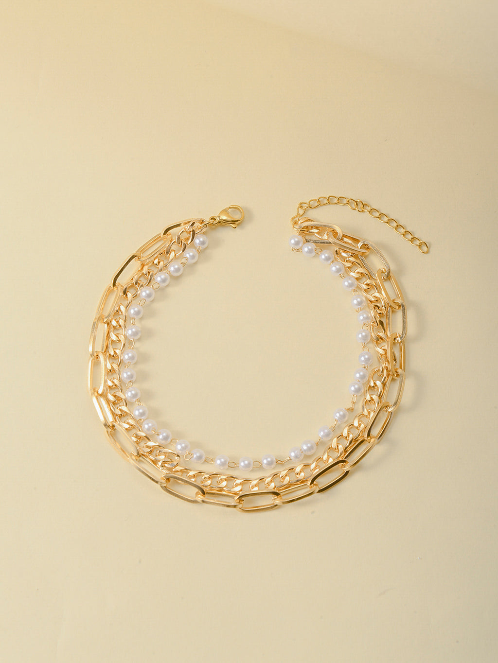 Triple-Layer Faux Pearl Anklet with zinc alloy details | JL7343-01 | image 4