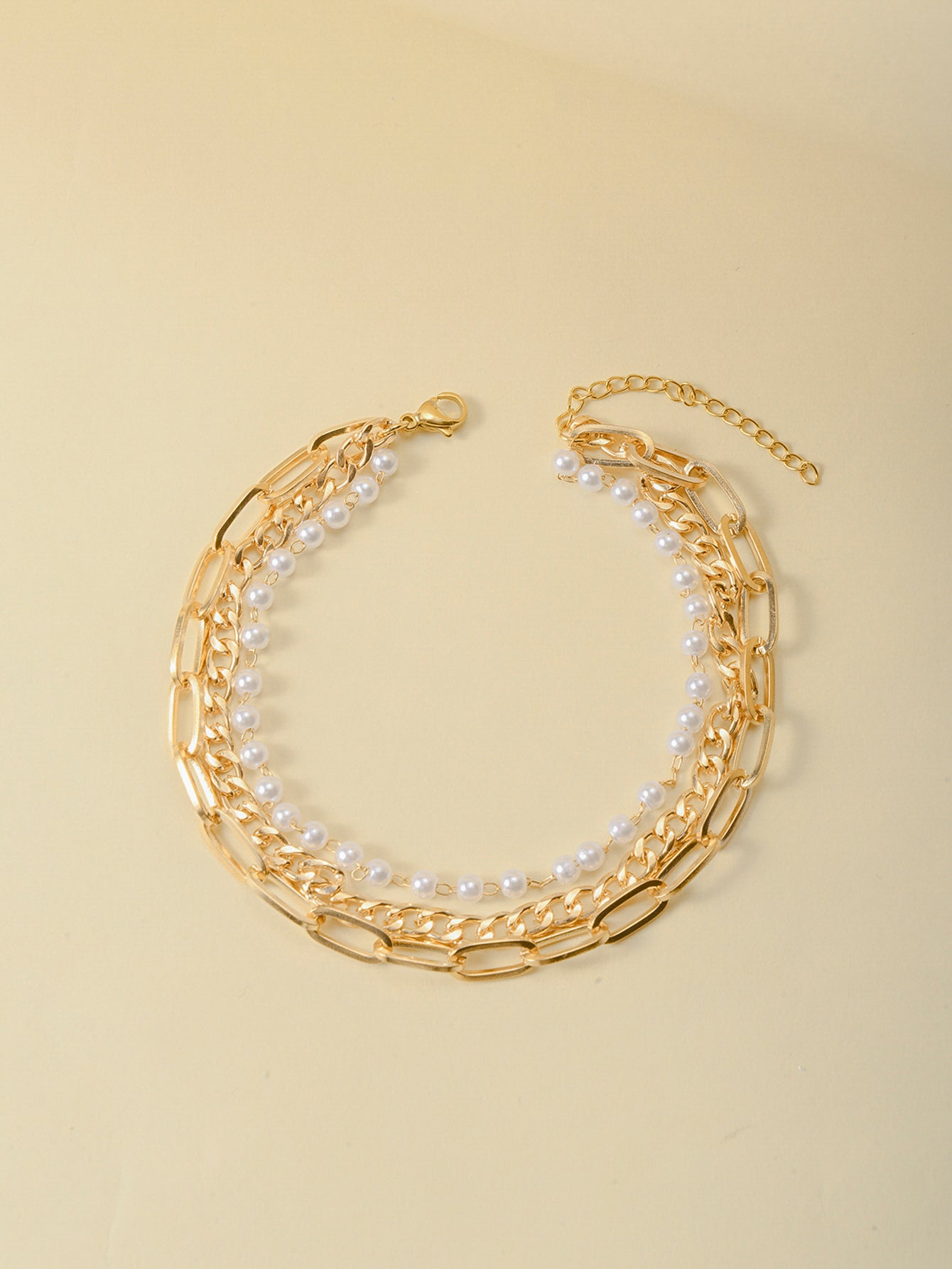 Triple-Layer Faux Pearl Anklet with zinc alloy details | JL7343-01 | image 4